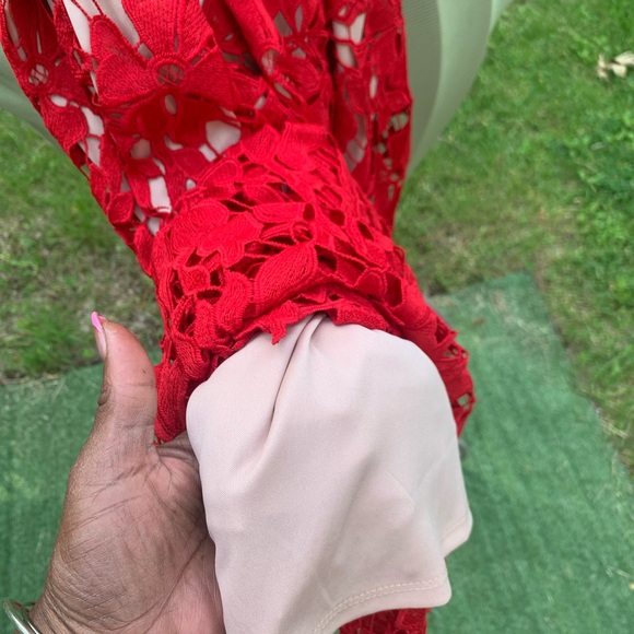 Red hot!  Beautiful cue outs adjustable shoulder straps- so sexy, elegant classy - Picture 4 of 7